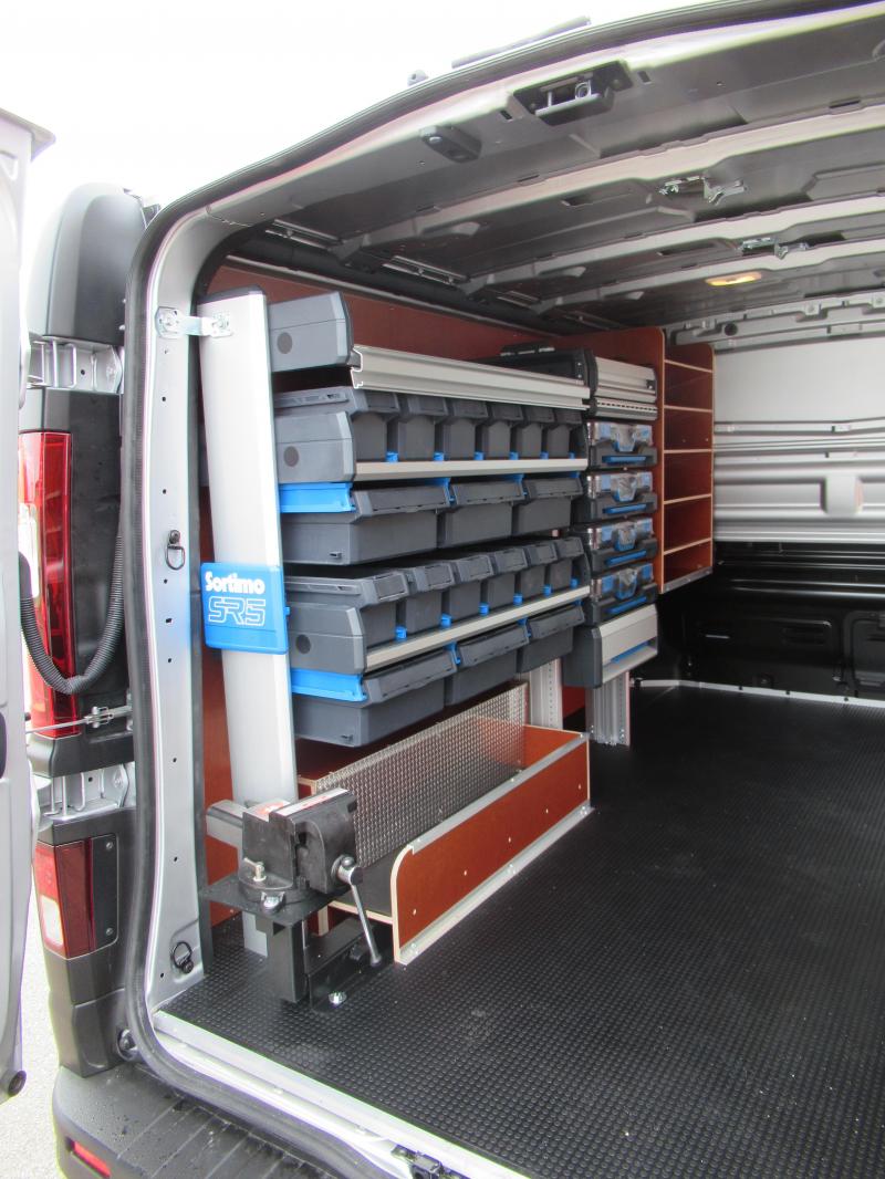 AMENAGEMENT METALLIQUE 03